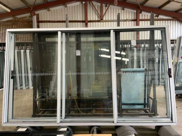 How To Maintain Your Aluminium Sliding Doors